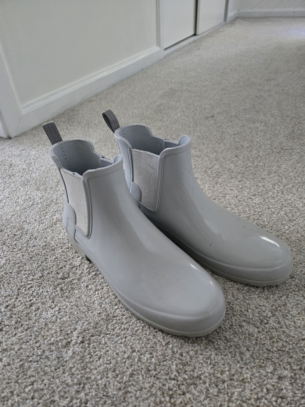 Women's Light Gray Hunter Waterproof Chelsea Rain Boots